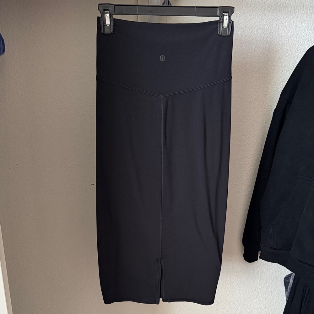 Lululemon Athletica Black Pencil Skirt